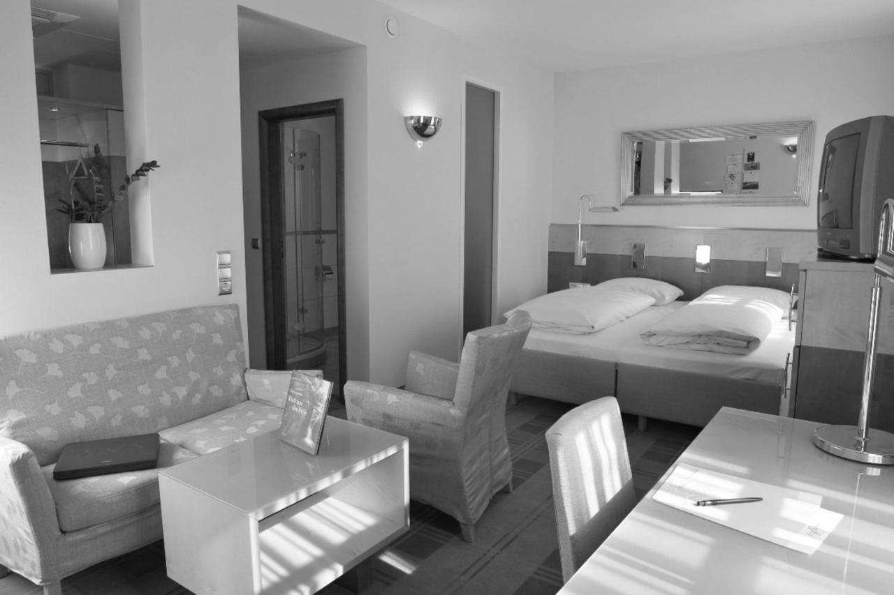 Hotel Krone-Post Werneck Exteriör bild